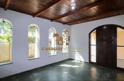 Sobrado à venda com 230m² e vago, no bairro nova gerti com 4 vagas