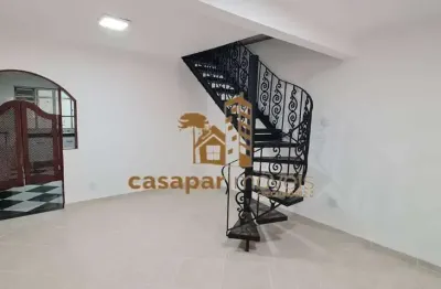 Sobrado em vila particular à venda, 125m², 3 dormitórios e espaço gourmet