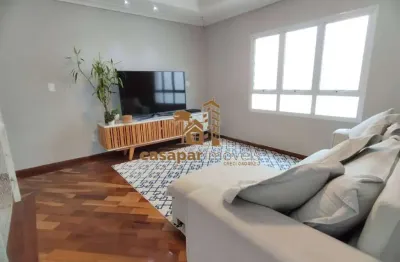 Maravilhoso sobrado à venda com 270m², 3 dormitórios e estuda permuta
