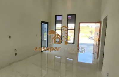 Casa à venda em condomínio fechado, 170m² com 4 dormitórios e muito lazer