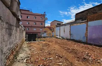 Terreno à Venda com 261 m², Totalmente Plano, 9 x 29 metros no Cerâmica