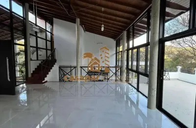 Casa em Condomínio Fechado para Locação, 400m² com 4 Suítes no Quebec Ville