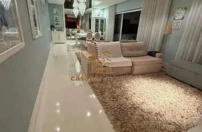 Apartamento à Venda Mobiliado com146m², 3 Suítes no Ultimo Andar e Lazer