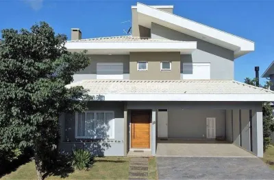 Casa à venda em condomínio horizontal, com 4 suítes, piscina e espaço gourmet, campeche, florianópo