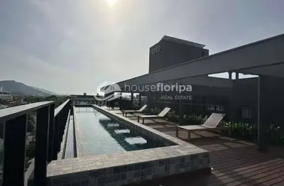 Loft novo com pé direito duplo, piscina no terraço, carregador para carro elétrico à venda, campech