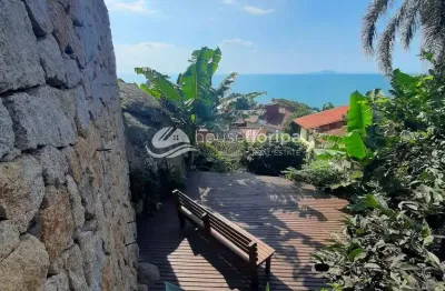 Terreno de 1031 m² com 2 casas, vista para o mar, à venda, jurerê internacional, florianópolis, sc