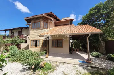 Incrível casa à venda com 4 dormitórios sendo 3 suítes e amplo espaço, campeche, florianópolis, sc