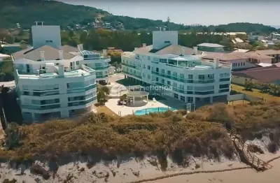 Apartamento pé na areia de 1 dormitório à venda, no morro das pedras, uma das mais belas praias de