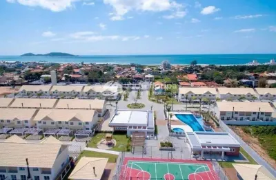 Incrível casa de 3 dormitórios em condomínio clube próximo a praia à venda, morro das pedras, flori