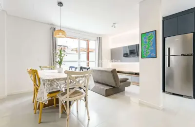 Casa com duas suítes, totalmente mobiliada em condomínio clube à venda, morro das pedras, florianóp