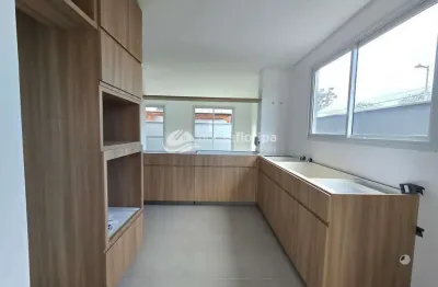 Casa em condomínio clube, a 6 minutos da praia, com 4 dormitórios à venda, morro das pedras, floria