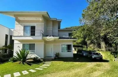 Casa em Condomínio com 4 Quartos, Suíte Master, Piscina Aquecida, Espaço Gourmet e 4 Vagas no Cacho