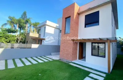 Casa nova à venda no Campeche, com 211m² de área total, 122m² privativos, em rua tranquila, sem saí