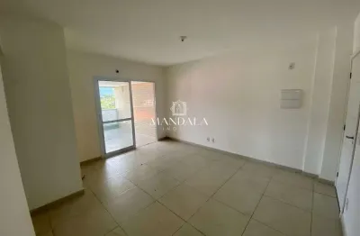 Apartamento em bertioga, centro com 2 quartos sendo uma suíte