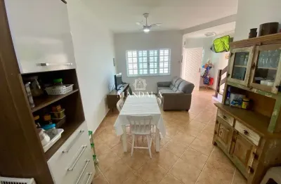 Village em bertioga, 3 quartos a uma quadra da praia