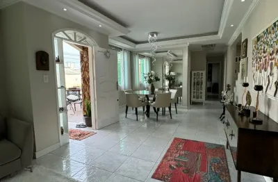 Casa com 5 quartos à venda na Rua Nove de Julho, 108, Ipiranga, São José