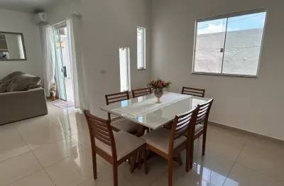 Em Itajai/SC no Bairro São Vicente ótima casa residencial  pronta para residir