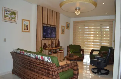 Casa com 3 quartos à venda na Rua Domingos Pedro Hermes, 1145, Jardim Cidade de Florianópolis, São José
