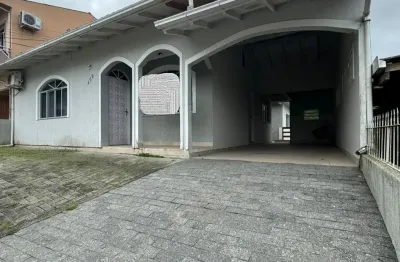 Casa com 3 quartos à venda na Beco João Fernando da Silva, 0, Roçado, São José