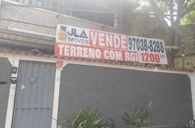 Galpão com 1.200 m com escritório , refeitório, sala de reunião a 5 minutos do Viaduto do Méier
