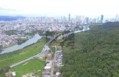 Terreno à venda na Nova Esperança, Balneário Camboriú 