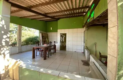 Vende-se casa com 3 dormitorios -  bairro gamaliel - cuiabá/mt
