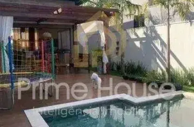 Vende-se casa no condomínio florais da mata - várzea grande - mt