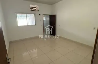Vende-se excelente casa bairro canelas/ouro verde em varzea grande
