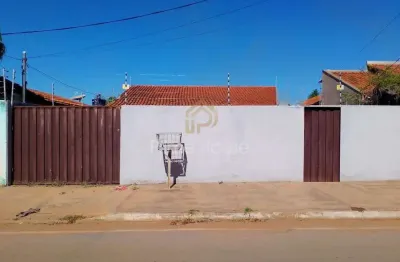 Vende-se excelente casa bairro canelas/ouro verde em varzea grande