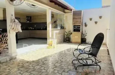 Vende-se casa residencial júlio de campos, varzea grande/mt