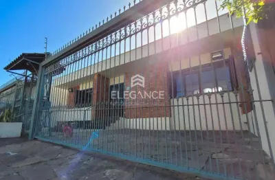 Elegance imóveis vende casa com 4 dormitórios 318m2 2 vagas de garagem lareira piscina três figueiras porto alegre