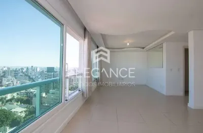 Elegance imóveis vende apartamento em andar alto com vista, 123 m2 privativos, 3 dormitórios, suíte, 2 vagas box garagem. petrópolis porto alegre.