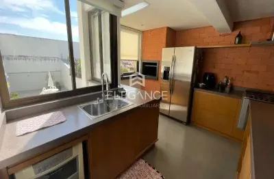 Elegance imóveis vende casa/sobrado em ótima localização, 456m, 4 dormitórios, 1 suítes, closet, piscina e 4 vagas de garagem. comprar r$ 1.550.000,00