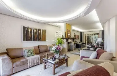 Elegance imóveis vende casa com 418m, 5 dormitórios, 5 suítes, living com lareira, 4 vagas de garagem/box, pátio, jardim. comprar r$ 2.300.000,00