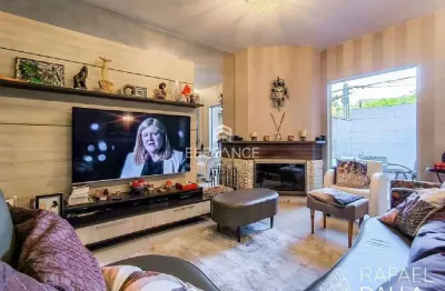 Casa em condomínio 227 m2 à venda com 3 dormitórios, 1 suíte, infra de clube, 2 vagas garagem - jardim carvalho - porto alegre. elegance imóveis