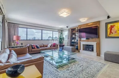 Apartamento de luxo à venda na Auxiliadora, Porto Alegre com 3 dormitórios, 3 suítes, 3 salas, 5 banheiros, 3 vagas de garagem, 167m2.Elegance Imóveis