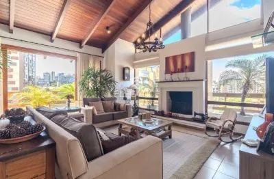 Imperdível Cobertura à Venda no bairro Bela Vista Porto Alegre com  3 dormitórios, 1 suíte, 6 banheiros, 2 vagas garagem 269,78 m2. Elegance Imóveis