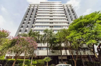 Apartamento à venda em Porto Alegre-RS, Auxiliadora: 4 quartos, 1 suite, 4 banheiros, 2 vagas, 136m2 de área privativa. Elegance Imóveis.