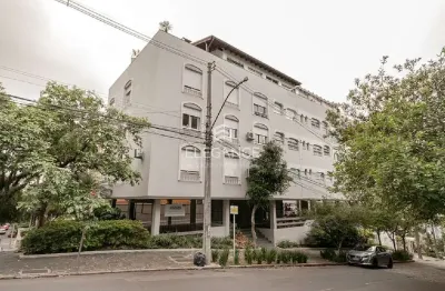 Cobertura à Venda em Porto Alegre - Mont Serrat: 3 Quartos, 1 Suíte, 3 Banheiros, 2 Vagas, 154m2. Elegance Imóveis.