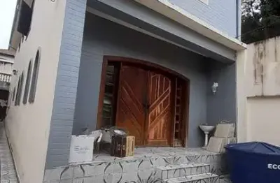Imperdível: casa à venda na zona leste de são paulo, com 3 quartos, 1 suíte e 6 vagas de garagem!
