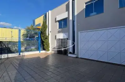 Casa comercial para alugar na Rua Nhengaibas, 254, Vila Graciosa, São Paulo