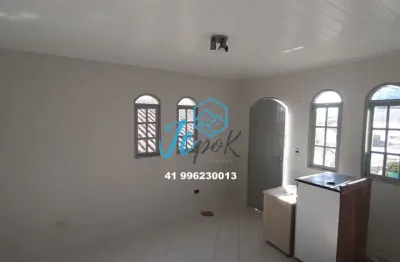Casa com 3 quartos para alugar na Rua Irerê, 258, São Braz, Curitiba