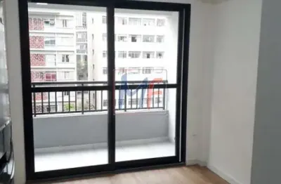Lindo apto  com  21 m²a.u., 1 suíte, sacada, todo mobiliado , 1 vaga e Lazer. Fica a 250 m do metrô Anhangabaú,  frente para Av. 9 de julho, 1 km da Av. Paulista. REF 16.410