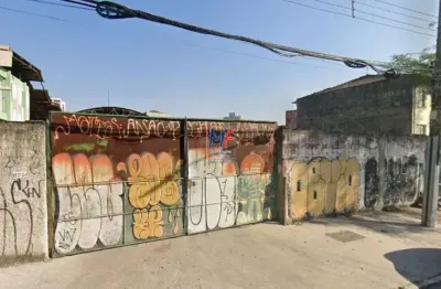 Excelente terreno para venda na Vila Monumento, com 4.448  m², duas testadas: 82m, zoneamento ZEIS 3. Estuda propostas em dinheiro. REF: 16.464 -