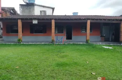 Casa em são sebastião, 130m² a.u., 2 quartos, sala, cozinha americana, banheiro, varanda, churrasqueira e 6 vagas. ref: 16.648
