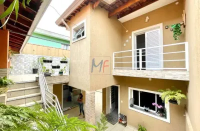 Ref 16.731 - linda casa em osasco, 217m² a.u., 4 quartos (1 suíte), sala, cozinha, lavanderia, sacada, terraço, espaço gourmet e 8 vagas.