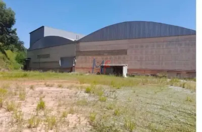 Galpão localizado jardim belval, com 6000 m² área construída, 12.000m² de terreno, pé direito 9, 14 metros de altura e 6 docas. não aceita permutas. ref 17.029
