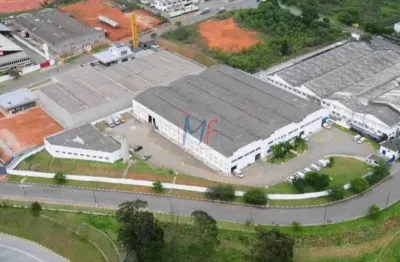 Excelente galpão em guarulhos, 11.697m² a.t., 6.300m² a.c.,  zoneamento zi, amplo espaço para movimentação de caminhões (ref 17.244)