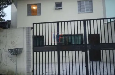 Excelente sobrado jd. itapema, 70m² a.u., 2 dormitórios, sala, quintal e 3 vagas. alugado. bom para investidor. agende sua visita! (ref 17.431)