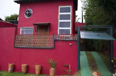 Ref 6446 lindo  loft estiloso  em condomínio fechado  com muita vegetação ao redor e 3 suites , lazer com piscina e duas vagas de garagem.